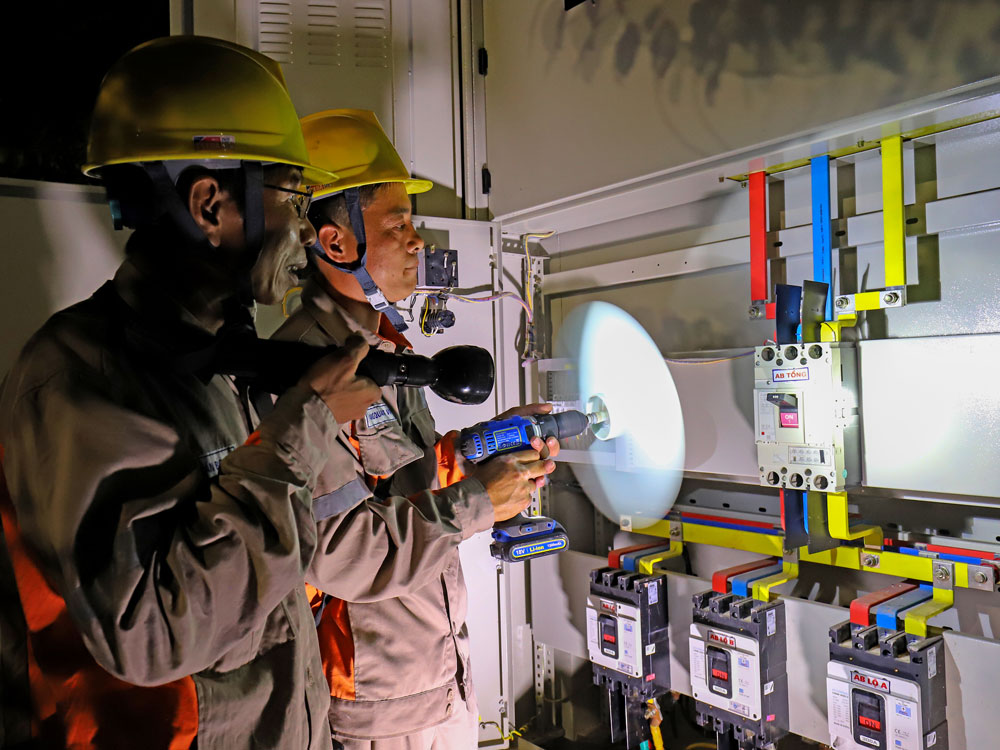 Người lắp đặt thiết bị điện cần phải tuân thủ các quy định chung 